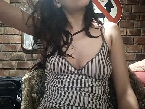 agusttt2667 online show from May 2026 04:43:01 AM