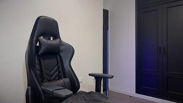 s meow online show from September 2025 09:42:02 PM