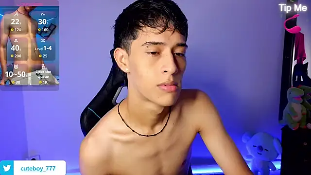 Snapshot of Danny_cute_05 chatting on October 2025 10:19:01 PM Danny cute 05 online show from October 2025 10:19:01 PM