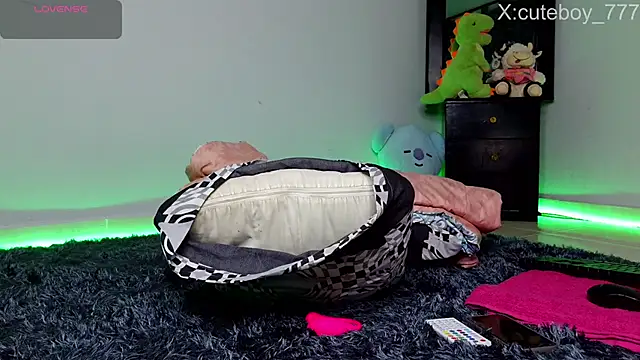 Snapshot of Danny_cute_05 chatting on November 2025 09:30:02 AM Danny cute 05 online show from November 2025 09:30:02 AM