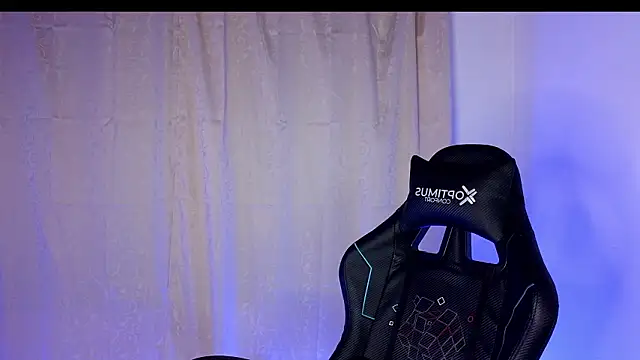 Snapshot of Danny_cute_05 chatting on February 2026 11:56:02 PM Danny cute 05 online show from February 2026 11:56:02 PM