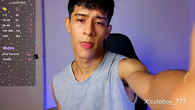 Snapshot of Danny_cute_05 chatting on May 2026 10:25:01 PM Danny cute 05 online show from May 2026 10:25:01 PM
