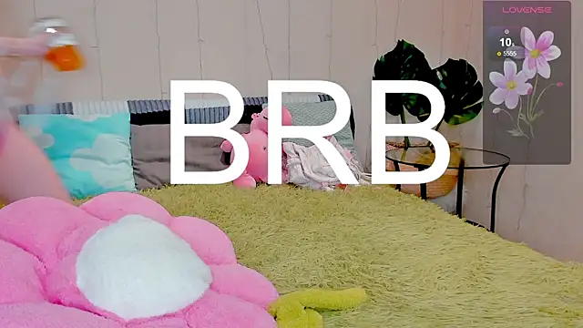 Snapshot of flatter-shy chatting on November 2025 09:31:02 AM flatter-shy online show from November 2025 09:31:02 AM