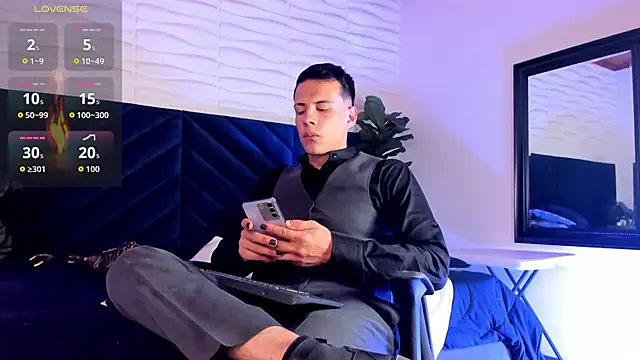 Dustin Sonne online show from October 2025 03:25:03 AM