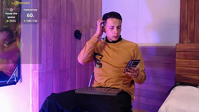 Dustin Sonne online show from October 2025 03:37:02 AM