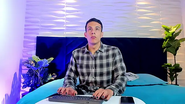 Dustin Sonne online show from April 2026 03:33:01 AM