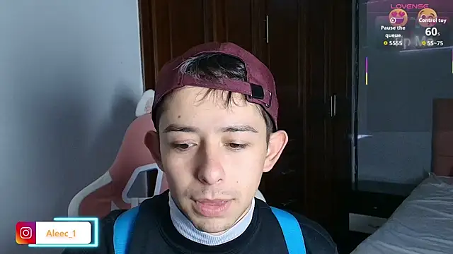 Aleecandrews online show from October 2025 07:21:02 PM