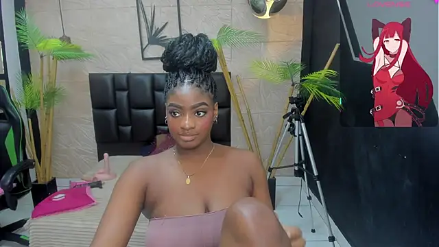 Snapshot of alana_bonny chatting on June 2026 03:55:01 PM alana bonny online show from June 2026 03:55:01 PM