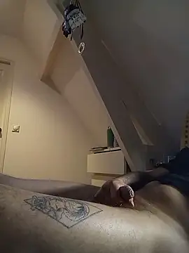 Tholel420 online show from April 2026 08:50:01 PM