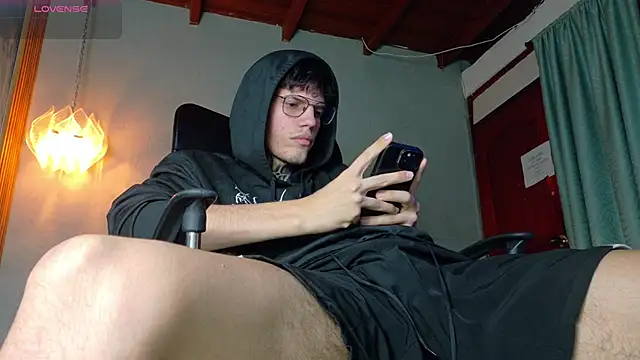 david huge online show from April 2026 02:31:01 AM