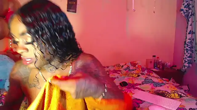 Snapshot of pink_7777 chatting on November 2025 11:47:02 PM pink 7777 online show from November 2025 11:47:02 PM