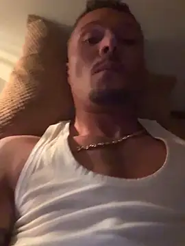 Snapshot of OfferedTearing chatting on October 2025 01:59:02 AM OfferedTearing online show from October 2025 01:59:02 AM