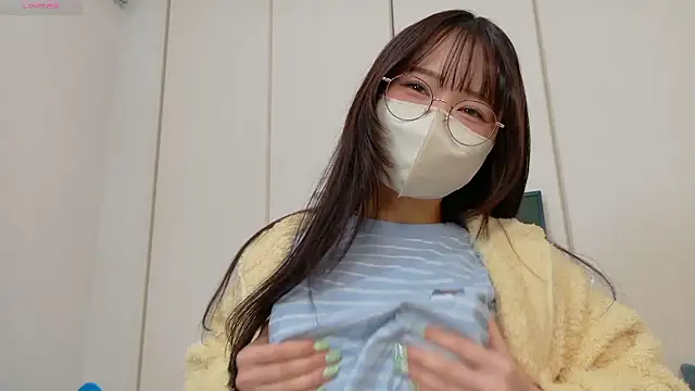 chii chan o0 online show from November 2025 01:11:02 PM