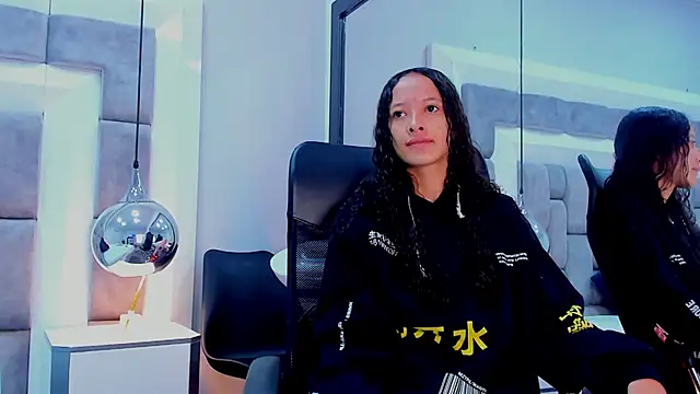 JuliettaBleer online show from September 2025 12:21:02 PM