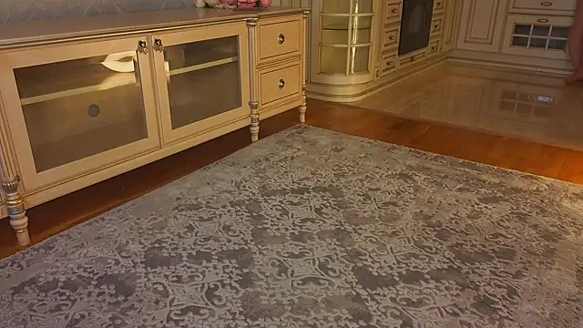 EadlinGillim online show from December 2025 03:04:01 AM