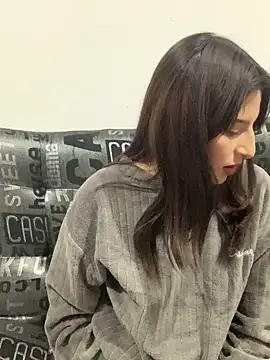 Snapshot of Alicecow20_UwU chatting on January 2026 05:32:01 AM Alicecow20 UwU online show from January 2026 05:32:01 AM