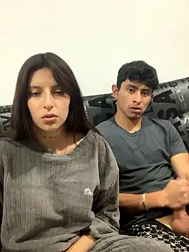 Snapshot of Alicecow20_UwU chatting on January 2026 12:46:02 AM Alicecow20 UwU online show from January 2026 12:46:02 AM