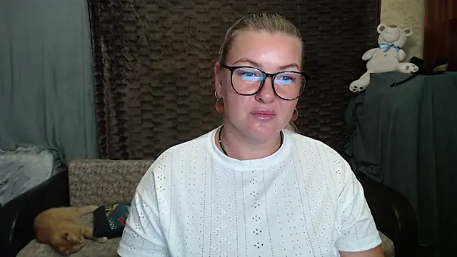 NikaSkylink online show from September 2025 05:23:01 PM