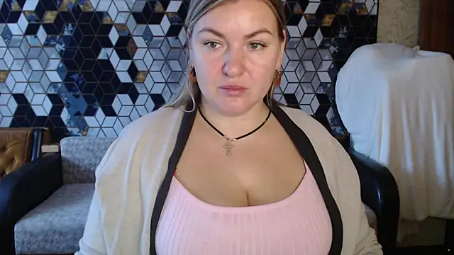 NikaSkylink online show from February 2026 05:05:01 AM