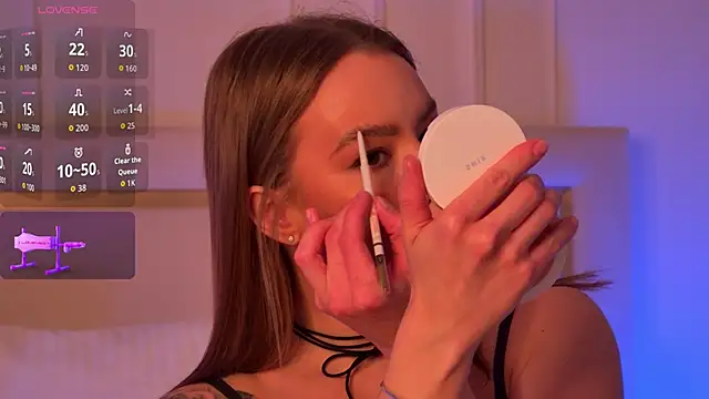 Ashley Roys online show from March 2026 03:28:01 PM