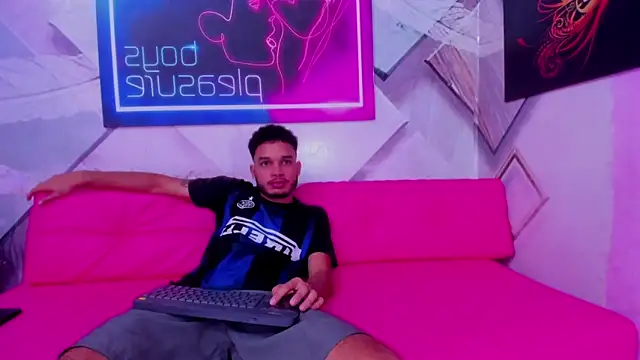 rhabena boysex online show from March 2026 01:35:02 AM