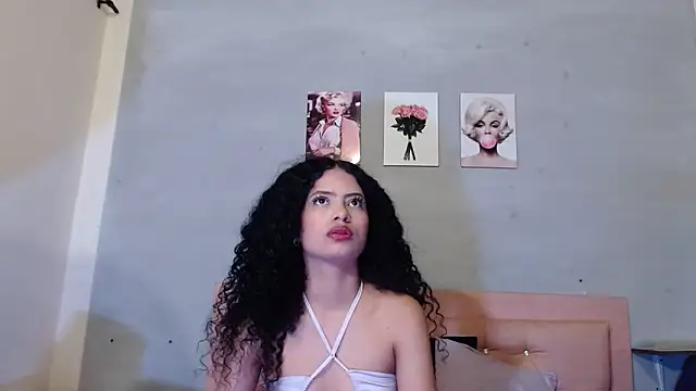 Adut Akech online show from October 2025 12:14:02 PM