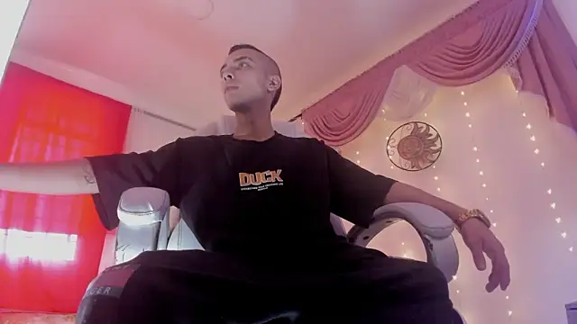 Dereck Boy8 online show from September 2025 09:41:02 PM