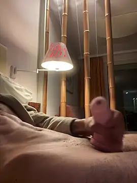 musti312 online show from September 2025 05:40:02 PM