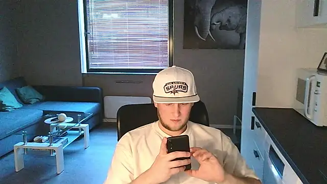 Dartanjanas13 online show from September 2025 04:18:01 PM