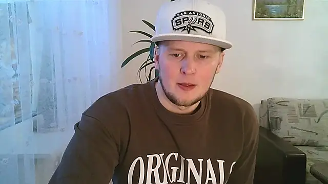 Dartanjanas13 online show from December 2025 11:15:01 AM