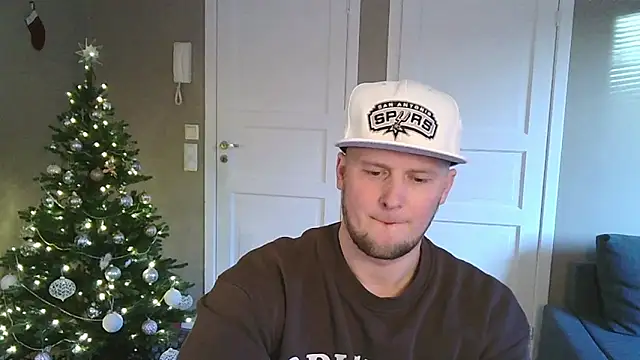 Dartanjanas13 online show from December 2025 12:34:02 PM