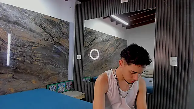 Snapshot of _Axel_09 chatting on September 2025 04:16:02 AM Axel 09 online show from September 2025 04:16:02 AM