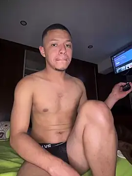 Snapshot of Mlkrrp chatting on September 2025 11:30:02 PM Mlkrrp online show from September 2025 11:30:02 PM