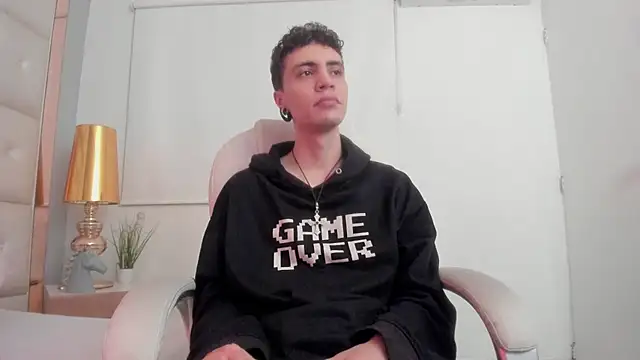 dark sun302 online show from November 2025 12:32:02 AM