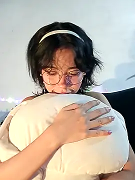 dolliette24 online show from January 2026 04:27:01 AM