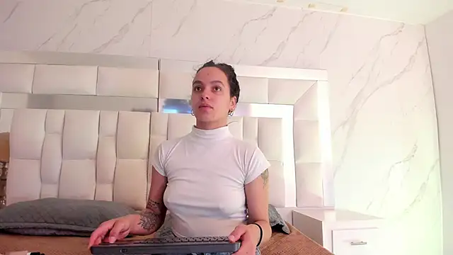 Maia Park online show from February 2026 11:42:02 AM