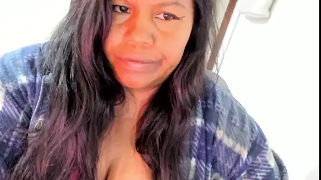 Snapshot of ebonylouissexyhot chatting on November 2025 10:32:02 PM ebonylouissexyhot online show from November 2025 10:32:02 PM