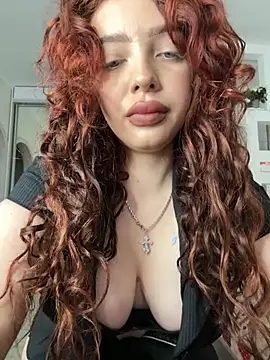 Hannah xBaby online show from October 2025 10:01:01 AM