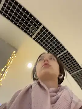 DollyTall online show from January 2026 09:14:02 AM