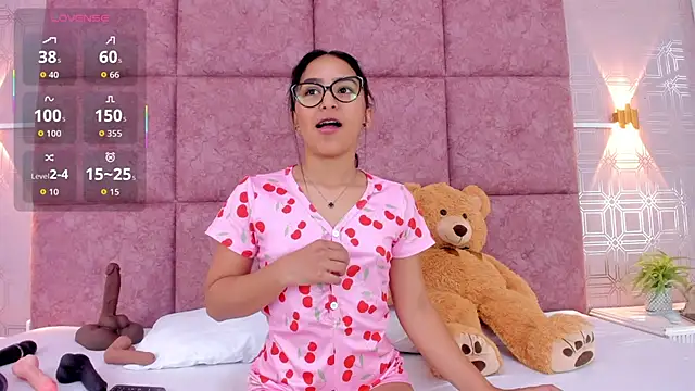 Snapshot of AmyStar1 chatting on February 2026 10:25:02 PM AmyStar1 online show from February 2026 10:25:02 PM