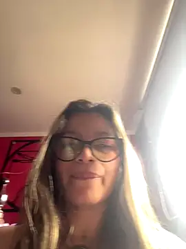 KoraSweett online show from December 2025 07:07:01 PM