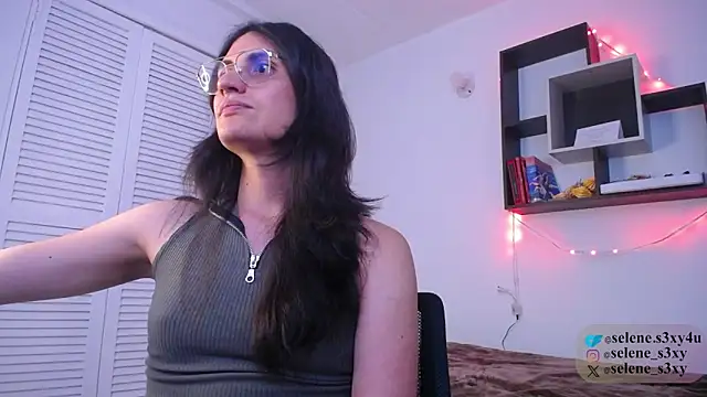 selene s3x online show from December 2025 11:01:02 PM