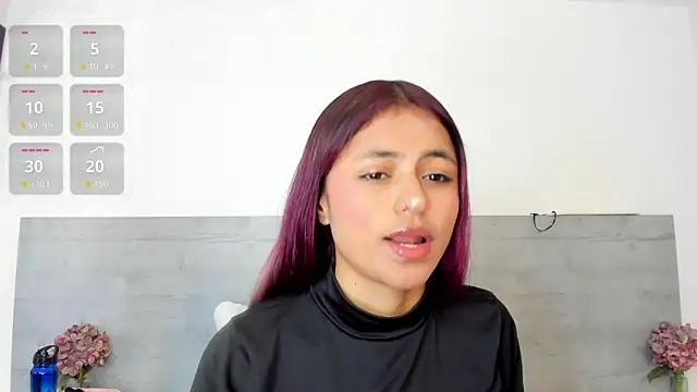 Snapshot of sunnyWhitee chatting on May 2026 07:21:01 PM sunnyWhitee online show from May 2026 07:21:01 PM
