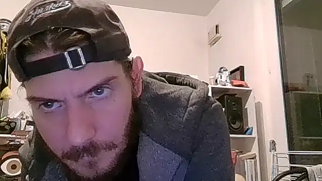 Snapshot of captainckring chatting on June 2026 02:44:02 AM captainckring online show from June 2026 02:44:02 AM