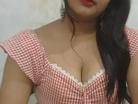 Snapshot of POOJA_199 chatting on May 2026 12:26:02 PM POOJA 199 online show from May 2026 12:26:02 PM