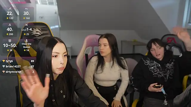 VivianSweet  online show from April 2026 01:41:01 PM