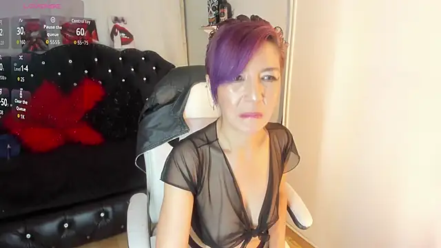 Trinityy   online show from September 2025 07:14:02 PM