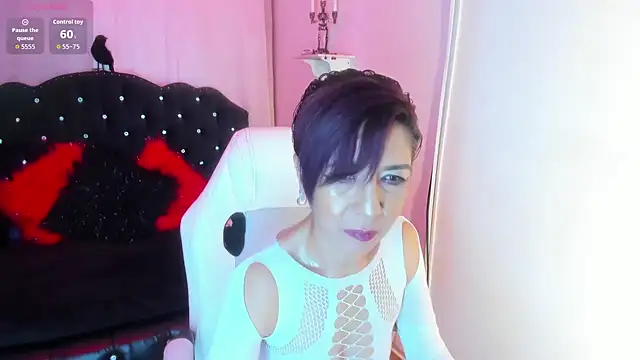 Trinityy   online show from October 2025 06:42:01 PM