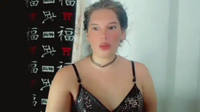 samanthaa hot  online show from April 2026 03:02:01 AM