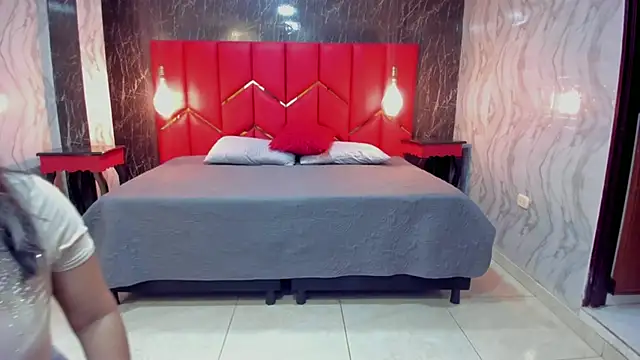 LatinaHoleQueen online show from November 2025 02:27:02 PM